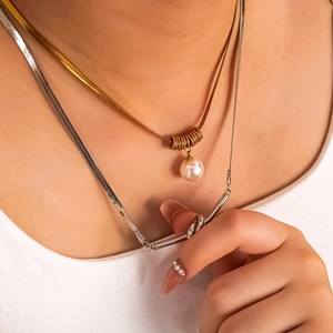 Waterproof stainless steel pearl pendant necklace and silver knotted tube necklace set