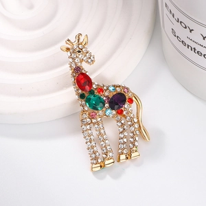 Fashion Giraffe Brooch Pin Colorful Rhinestone Alloy Animal Jewelry Accessory For Women Dress Suit Decor Elegant Style