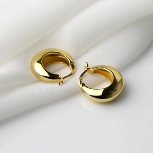 S925 silver needle vintage chunky gold oval hoop earrings with a polished moon finish