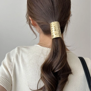 Metal Ponytail Holder Hair Cuff Long Hammered Crocodile Texture Minimalist Hair Accessory For Women Girls