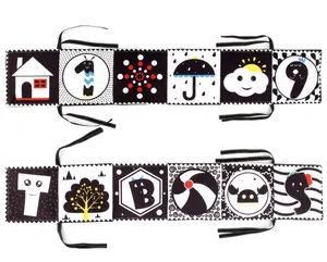 Double-sided high contrast black and white baby cloth book with animal and letter patterns