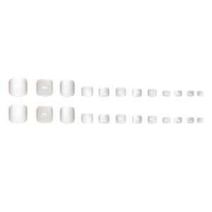 Pearly white cat eye press-on toe nails with shimmering magnetic effect 24pcs set