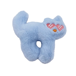 Blue plush cat brooch with heart eyes for DIY backpacks and clothing accessories