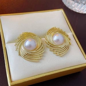 Spiral Artificial Pearl Stud Earrings Vintage Gold Plated Alloy Vortex Textured Jewelry With 925 Sterling Silver Earring Post