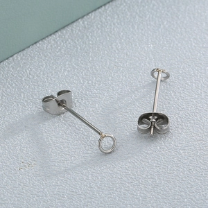 Macro d'oreilles géométriques en acier inoxydable argenté avec accessoires de fermoirs
