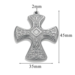 Detailed size specifications of the vintage Celtic cross pendant in silver finish