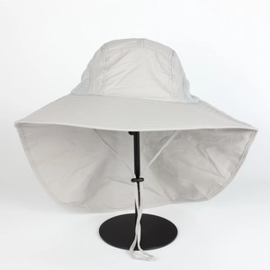 Quick-dry outdoor sun hat with wide brim, neck flap and breathable mesh panels in grey