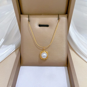 Square Artificial Pearl Pendant Necklace Titanium Steel 18K Gold Plated Minimalist Geometric Clavicle Chain Jewelry For Women