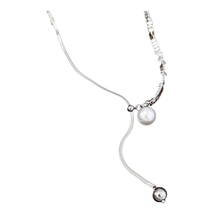 Asymmetric silver necklace with pearls and metallic crushed silver chain for women