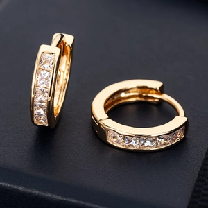 Classic 10mm gold hoop earrings with square-cut CZ zircons for a bohemian style