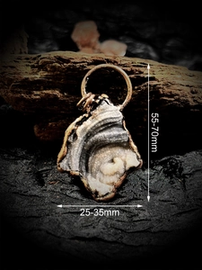 Pendentif vintage en agate naturelle avec monture en métal et dimensions affichées