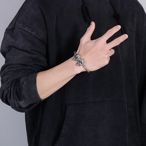 Bracelet punk rétro pour hommes avec double tête de mort en acier inoxydable argenté