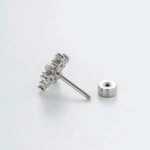 Elegant snowflake cartilage piercing stud with micro-set zircon and pearl in silver finish