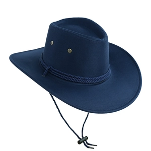 Dettaglio cappello da cowboy blu scuro con fascia intrecciata e cordino regolabile