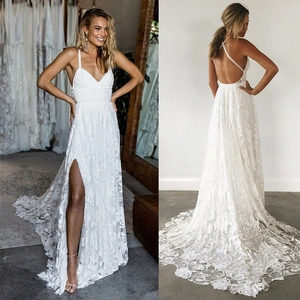 Abito Da Sposa In Pizzo Scollo A V Spalline Sottili Spacco Alto Schiena Scoperta Abito Da Sposa Bohémien Ricamo Floreale Avorio Maxi