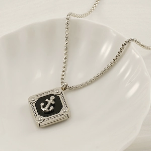 Men's retro anchor pendant necklace in silver stainless steel on decorative shell plate