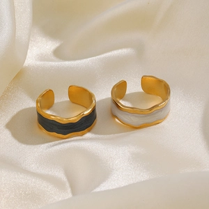 French vintage gold plated irregular open ring set with black and white marble drip oil