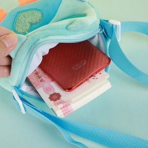 Cute owl plush crossbody bag for girls featuring a heart detail and open compartment