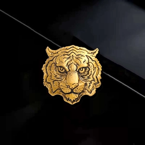Vintage Alloy Tiger Head Brooch For Men Electroplated Animal Zodiac Lapel Pin Business Suit Accessories Fashion Jewelry Gift
