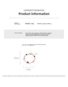 Détails du bracelet double cœur en or rose indiquant le poids de 3,8g et les dimensions