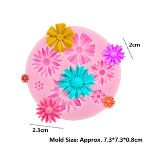 Pink daisy flower silicone mold 7.3x7.3x0.8cm for soap, candles and DIY resin crafts