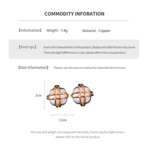 Detailed product specs of gold-plated square hoop earrings with copper material info