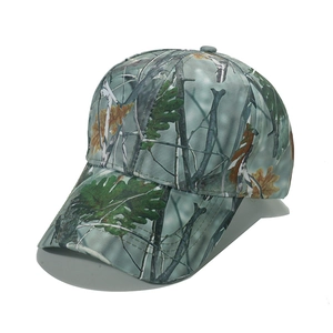 Outdoor camouflage baseball cap with realistic jungle leaf pattern and sun protection