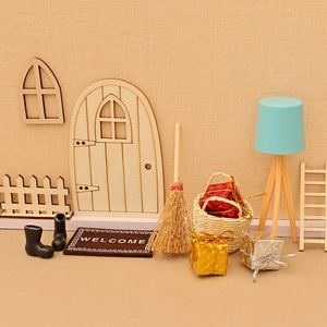 Miniature de Noël pour maison de poupée avec porte en bois, échelle et paillasson