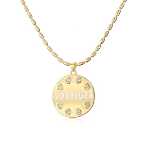 Vergoldete Good Luck Halskette mit 8 Herz-Kristallen und feiner Perlenkette