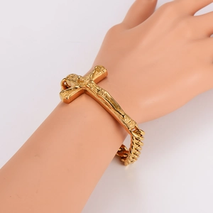 Bracciale cubano in acciaio inossidabile dorato con crocefisso di Gesù da uomo