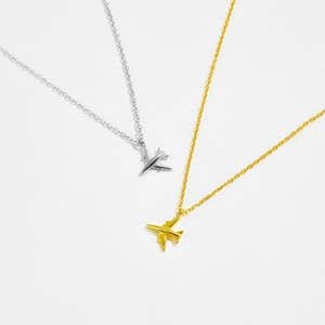 Minimalist S925 sterling silver airplane pendant necklace in gold and silver finishes