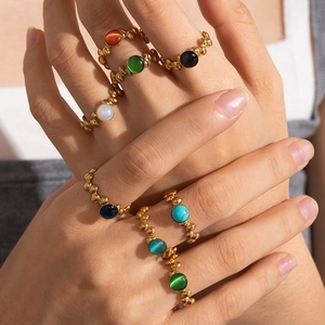 French Vintage Titanium Steel 18K Gold Plated Open Ring Adjustable Retro Twisted Band Rhinestone Finger Ring Women Jewelry