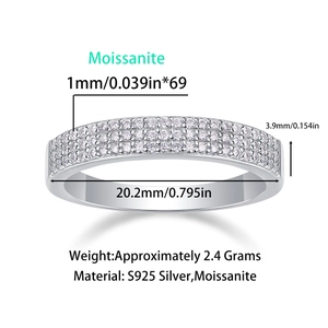 Detailed view of S925 sterling silver band ring showing 3.9mm width and 1mm moissanite stones