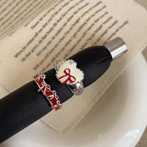 French style red bow and white heart ring set on elegant silver minimalist bands