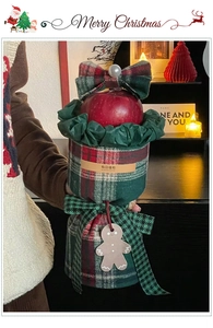 Christmas plaid fabric apple gift box with white pearl and gingerbread man tag detail