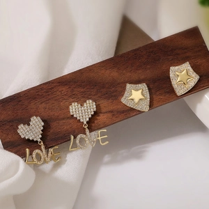 Fashion Copper Rhinestone Heart LOVE Letter Star Shield Stud Earrings For Women Exquisite Gold Plated Jewelry For Daily Party