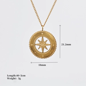 Detailed size guide of gold eight-pointed star compass pendant with dimensions and weight