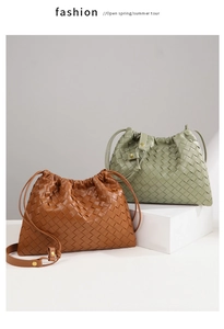 Minimalistische geflochtene Umhängetasche stylische lässige Wolke Handtasche Damen Tasche