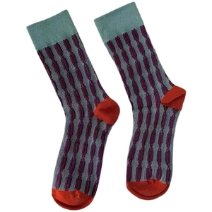 Chaussettes vintage en coton pour femmes avec rayures verticales violettes et grises