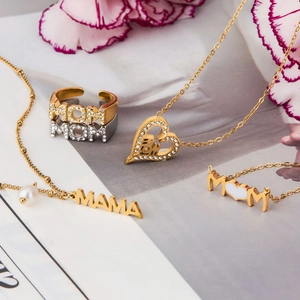 Mother's Day jewelry set with gold heart necklace, MAMA ring and pearl bracelet