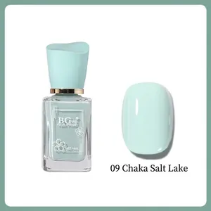 Detail of 14ml macaron blue-green nail polish bottle with glossy finish and color swatch