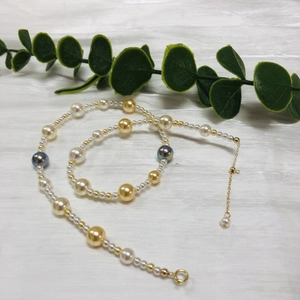 Adjustable 925 silver necklace with multicolored Akoya style pearls and gold beads