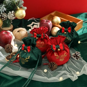 Christmas Gift Bags Velvet Drawstring Candy Storage Pouch Ribbon Bow Bell Gold Letter Antler Festive Party Xmas
