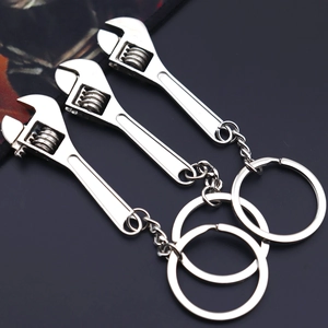 Adjustable Wrench Keychain Zinc Alloy Functional Mini Tool Portable Silver Metal Key Ring Ornament For Men Gift Novelty