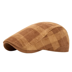 Casquette gavroche classique en velours côtelé à carreaux marron et beige pour l'automne
