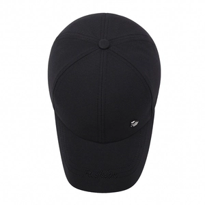 Berretto da baseball nero da uomo con ricamo Fashion e dettaglio in metallo