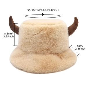 Cappello da pescatore invernale in pelliccia sintetica kaki con corna e misure
