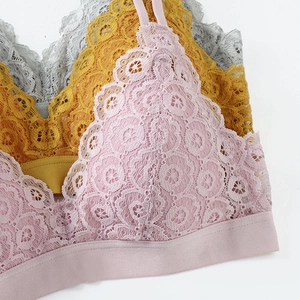 Ensemble de bralettes en dentelle sans armature en rose, jaune et gris, tissu respirant
