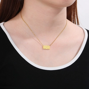 Collier en acier inoxydable plaqué or 18K avec pendentif rectangulaire cœur 11:11