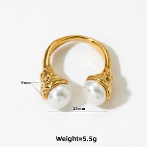 Detail shot of open gold ring with double shell pearls including size and weight specs